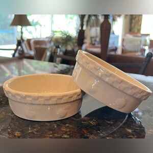Stoneware Pet Bowls 'Home Grown' by Signature @ Riviera Van Beers-Set of 2